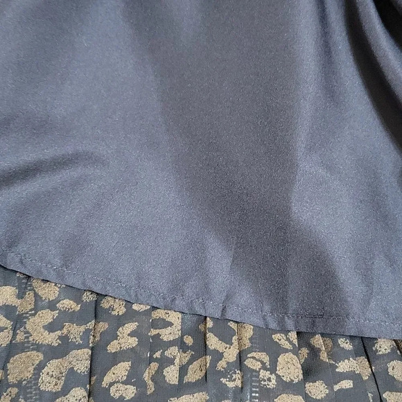 *KAARI‎ BLUE Animal Print Pleated Midi Skirt Size 14 - Picture 7 of 8